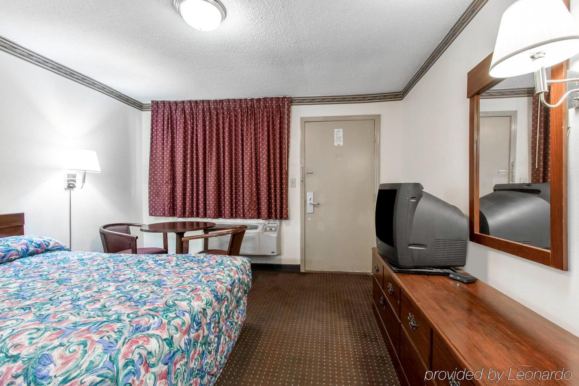 Americas Best Value Inn אופליקה מראה חיצוני תמונה